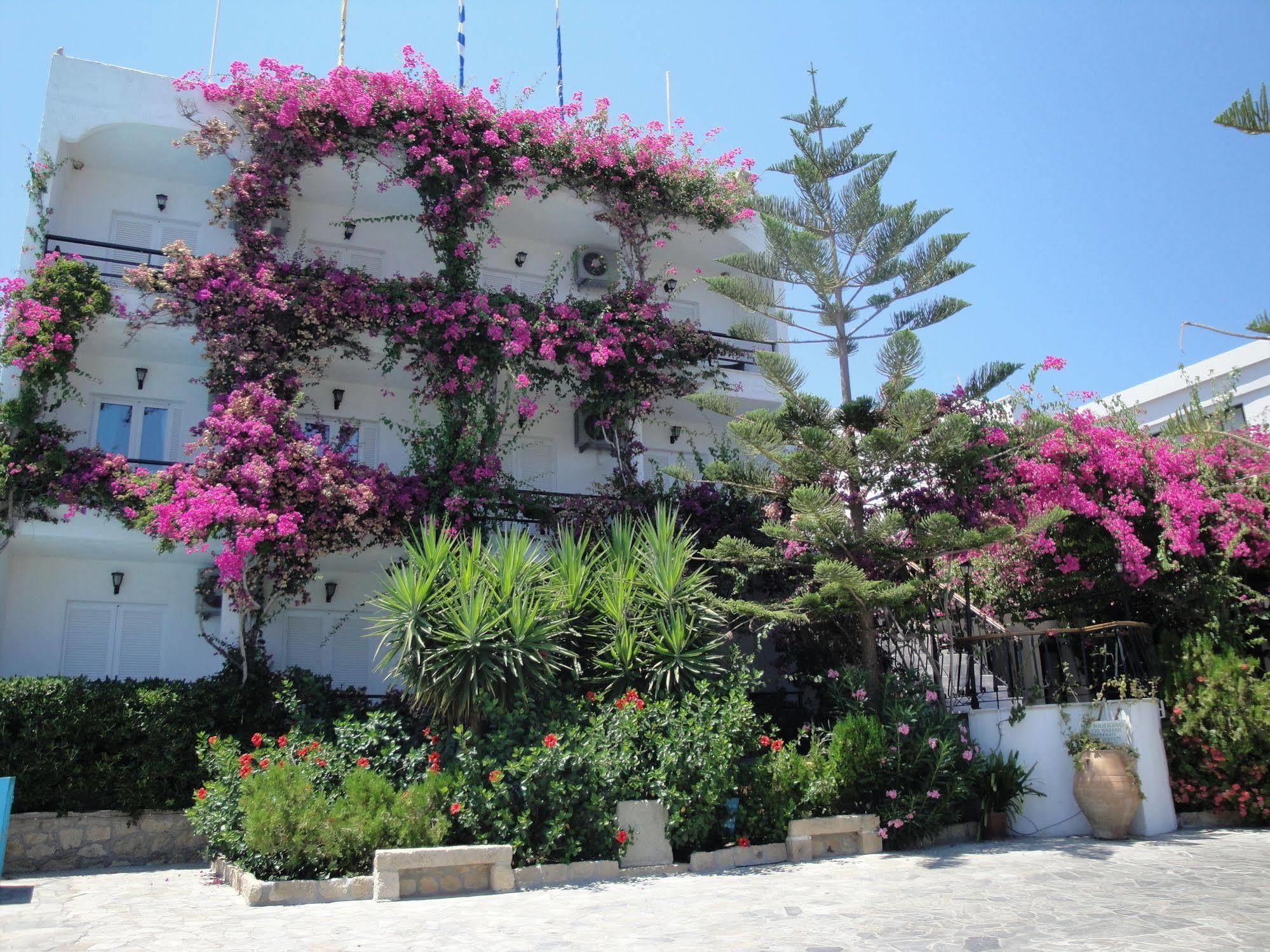 Skala Hotel Ngoại thất bức ảnh